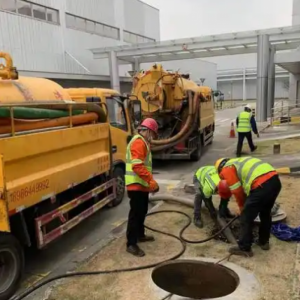 昆明嵩明专业抽粪，淤泥池清理，化粪池清掏，隔油池清理