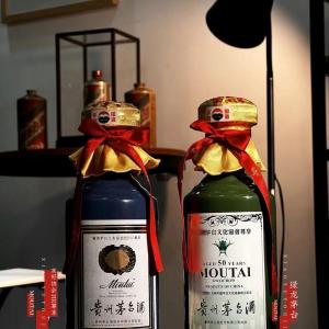 内江本地上门回收茅台酒瓶电话内江高价回收茅台酒瓶生肖酒瓶年份酒空瓶回收